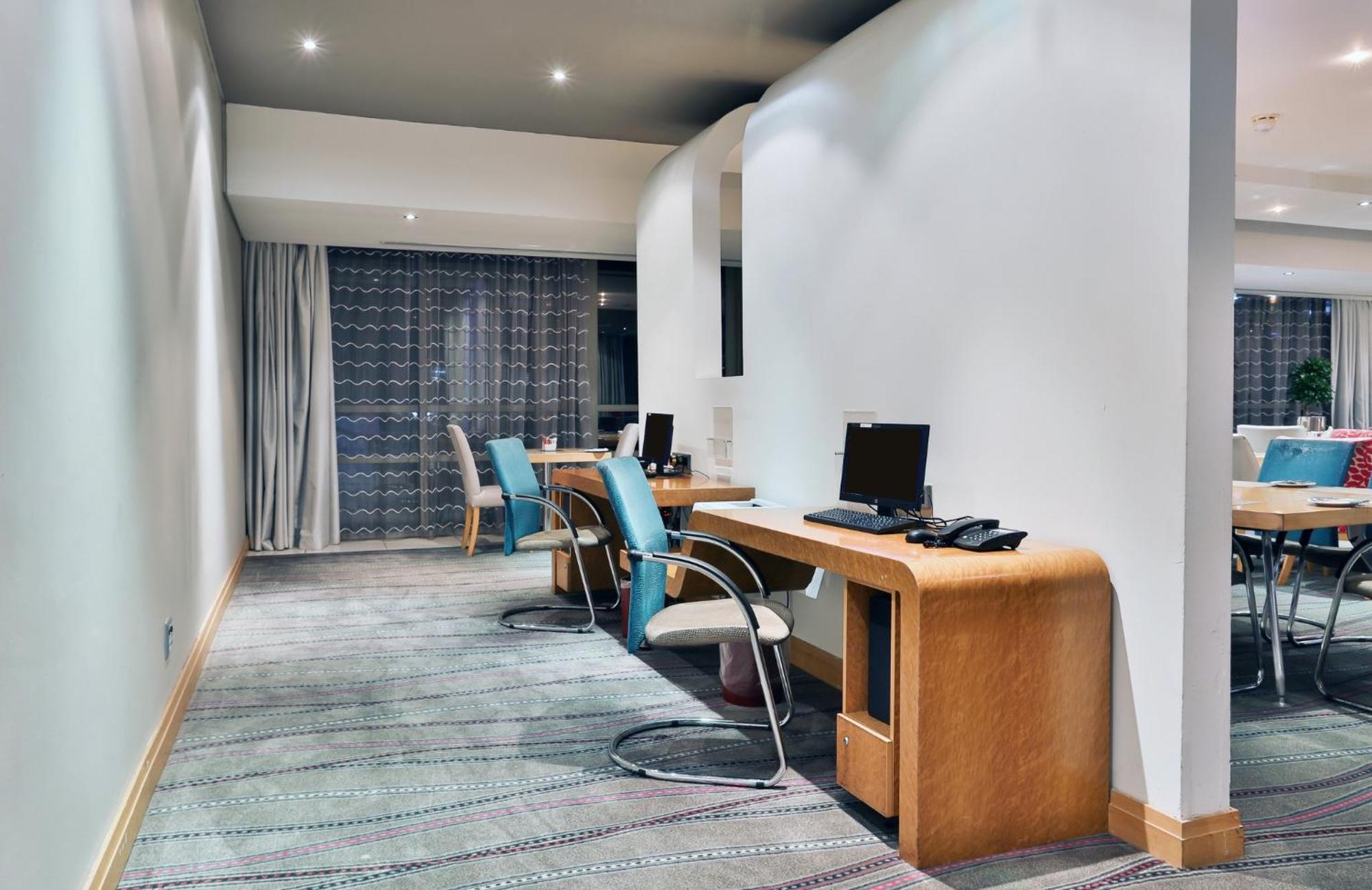 Holiday Inn Express Durban - Umhlanga By Ihg Zewnętrze zdjęcie
